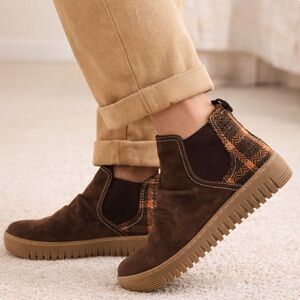 NWOB $139 Comfortiva Align Hollis Sneaker Bootie – Brown Plaid Suede